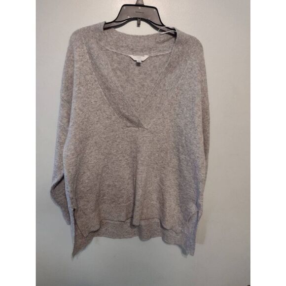 NWT Time & Tru Size L Gray Vneck Oversized Sweater - Picture 1 of 4